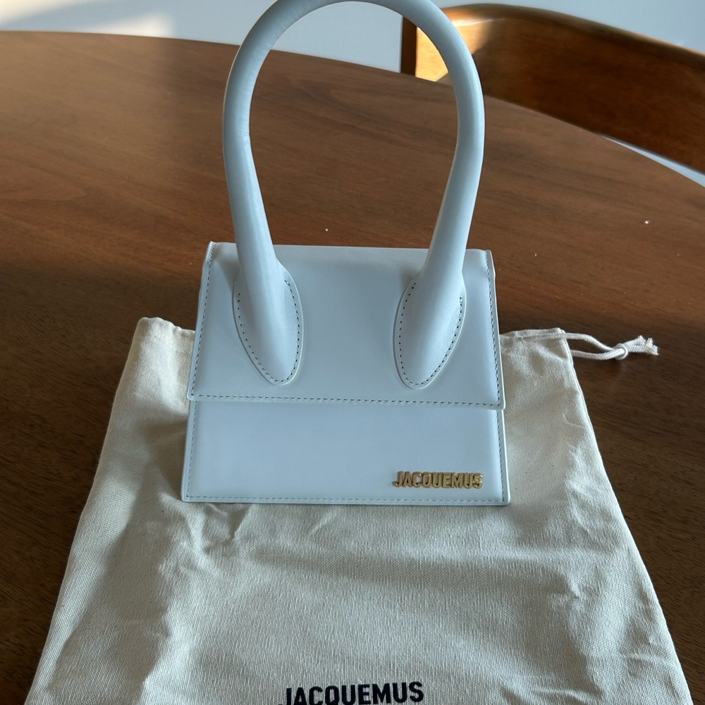 Jacquemus Le Chiquito Moyen